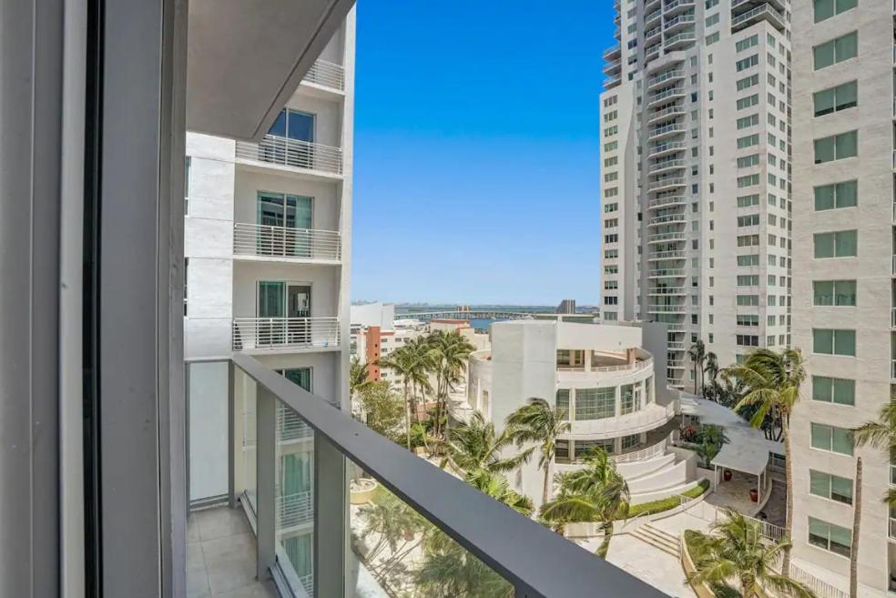 Miami Sunset City View ภายนอก รูปภาพ